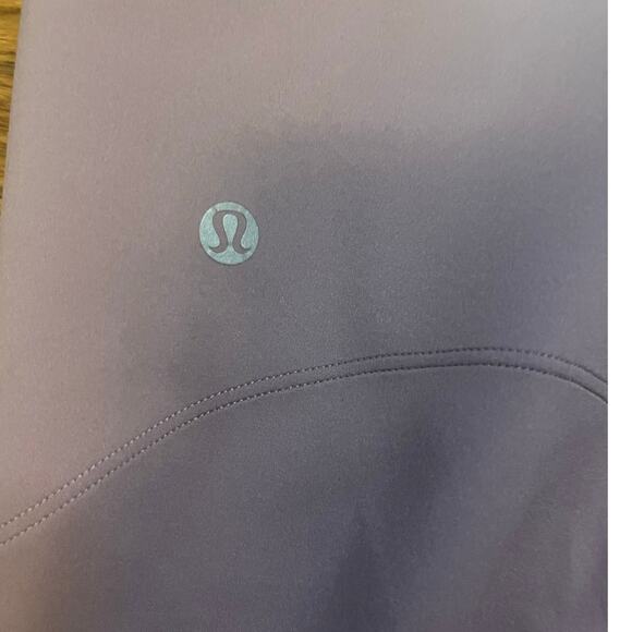 Lululemon Glow Up High-Rise 25" Leggings - Size 8 - Lavender NWT - Picture 4 of 5